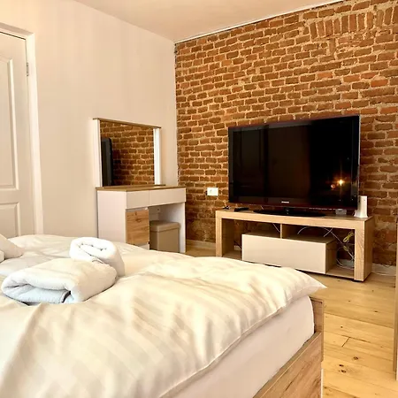 4Friendscentrubrasov-2